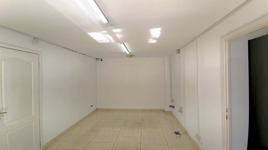 Spațiu Comercial 60 mp | Burdujeni | Parter | Vad Pietonal Intens - Poză 3