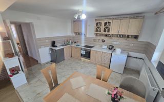 Casa 3 camere de inchiriat garaj curte Zona Tineretului - Poză 5