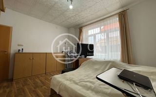 Casă de vânzare cu 3 camere si o anexa in zona Cantemir, Oeadea. - Poză 11