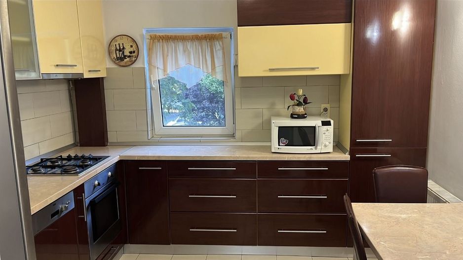 🏡 Apartament 3 camere de închiriat – spațios,luminos si bine amplasat - Poză 6