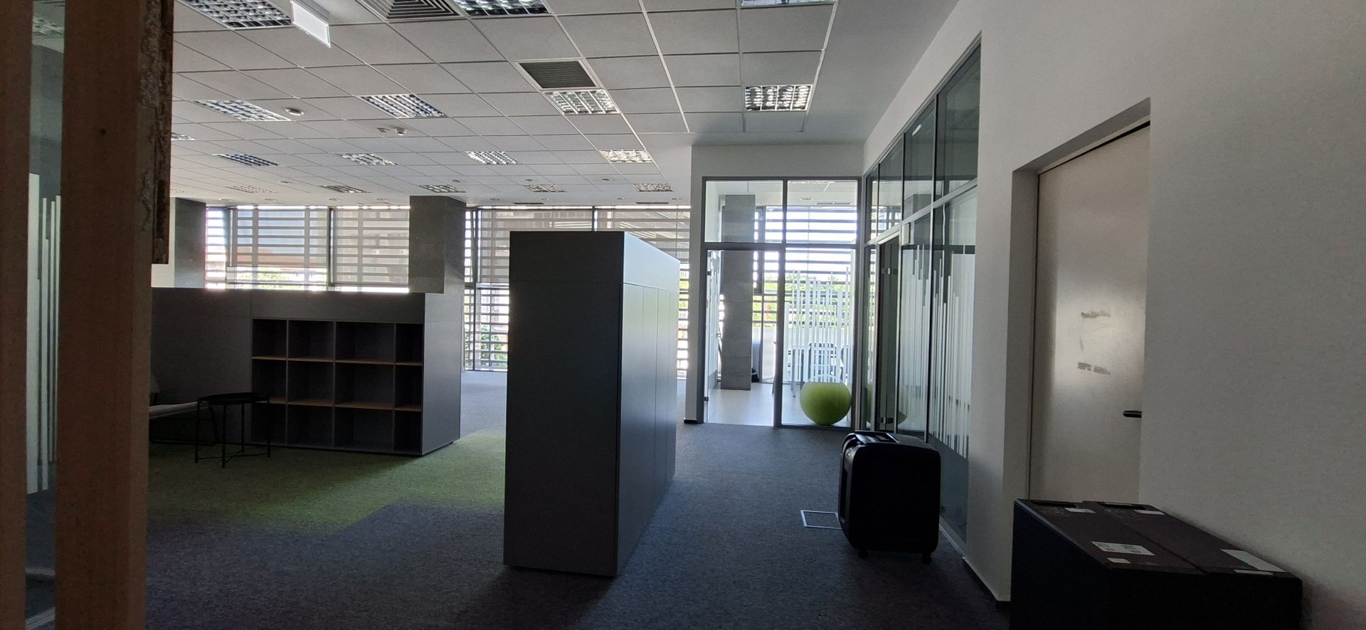 Spatiu pentru birou 258mp - Piata 700 - Poză 18