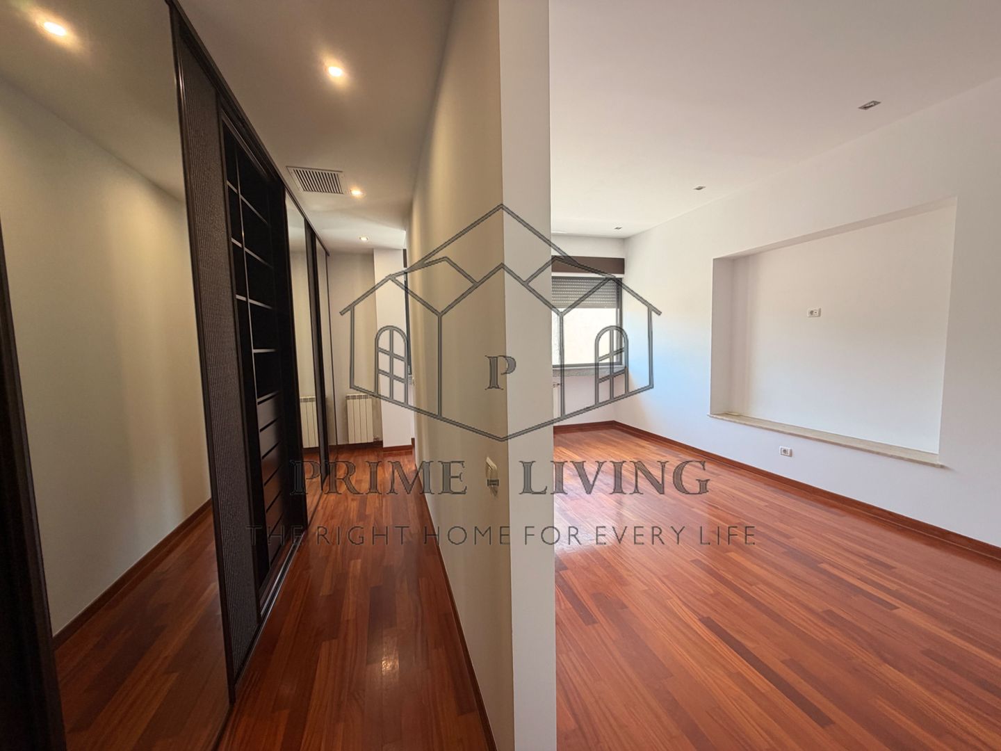 APARTAMENT LUMINOS  CU 4CAMERE LA INCHIRIERE IN DOROBANTI - Poză 5