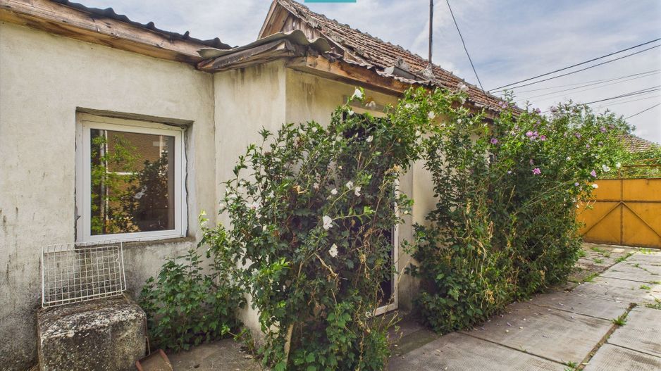 Casă cu teren de 2171 mp, zona centrală Șimand - Poză 7