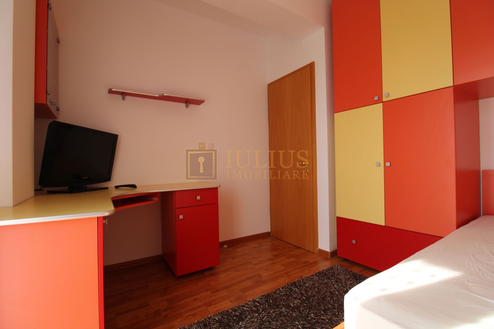 Zona Aradului, 4 camere + 2 bai, centrala proprie - Poză 17