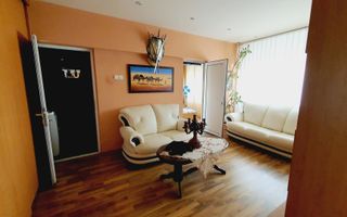 Apartament cu 3 camere de vanzare, etaj 1, Cetate - Poză 5