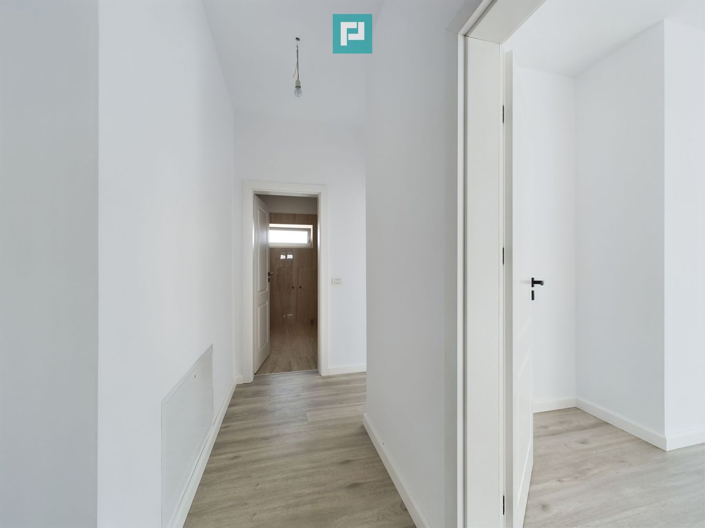 Duplex cu 5 camere în Ghiroda - Poză 15