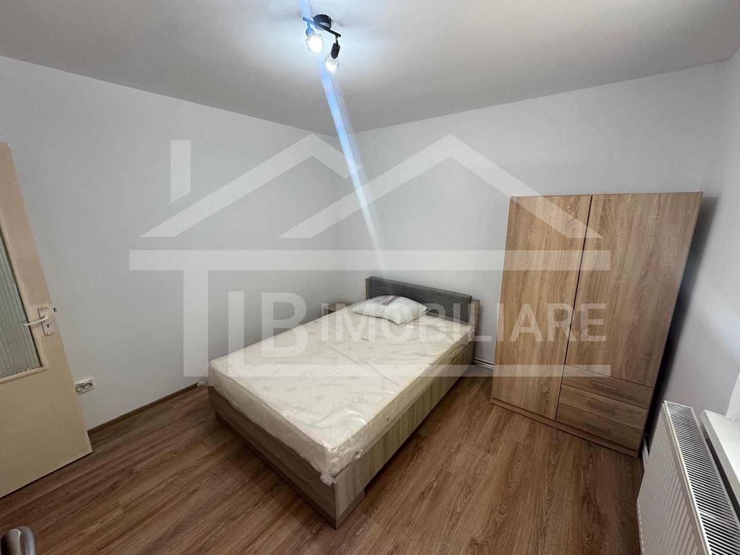 Apartament cu 2 camere, 56mp, zona UMFST - Poză 4