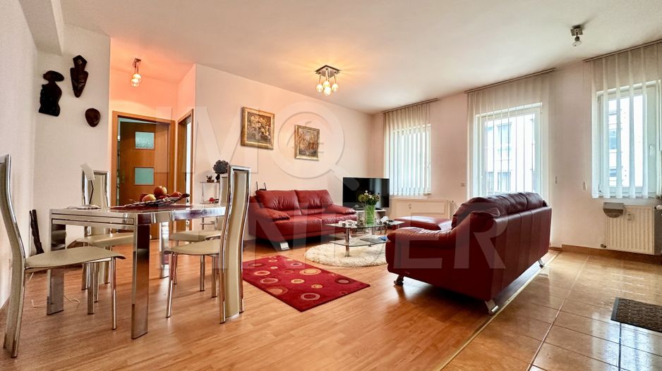 Apartament spațios cu 3 camere,  central, lumină naturală, parcare subterana - Poză 3