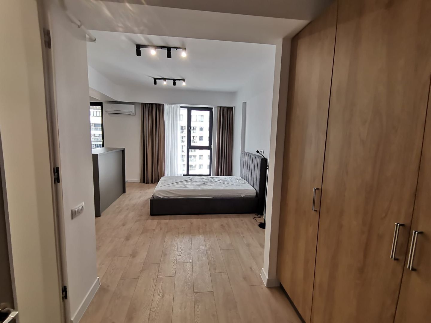 Garsoniera Politehnica-Grozavesti centrala, metrou - Poză 1