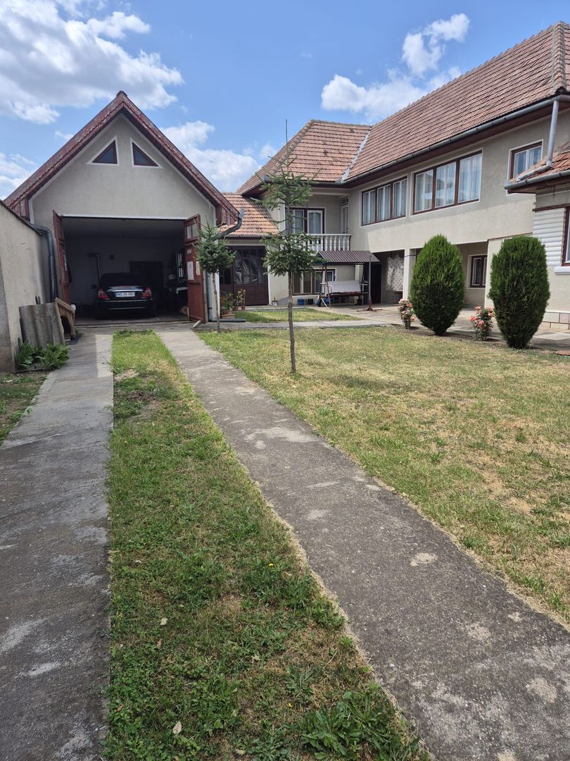 CASA DE VANZARE IN PETRESTI LA 245 EURO NEGOCIABIL - Poză 3