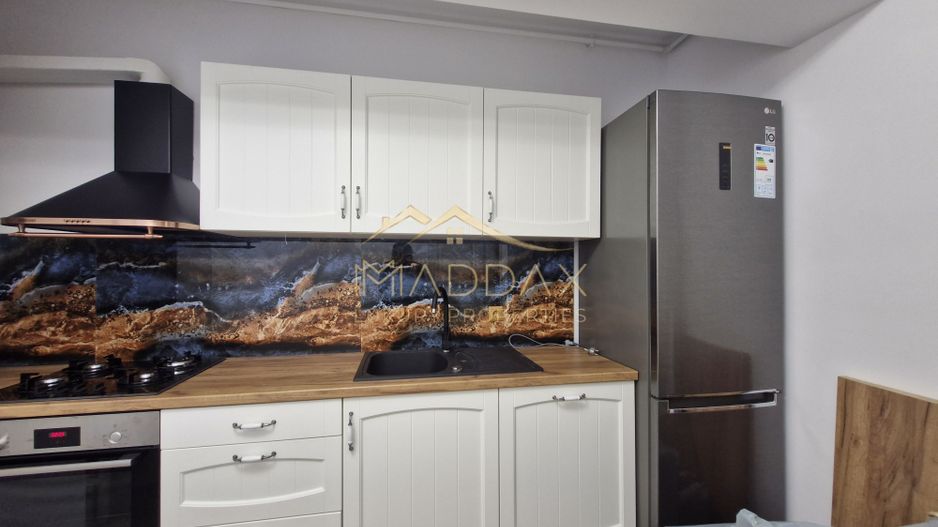 Apartament *4 camere *110mp* // Parcare - Poză 22