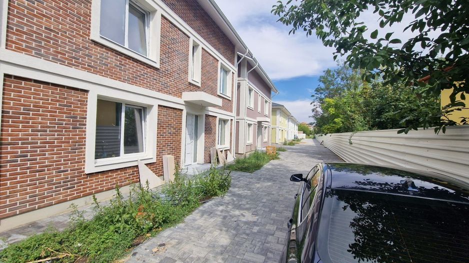 Casă de vânzare Otopeni- P+1 sau P+1+M, 2 locuri parcare, acces facil către DN1 - Poză 2