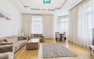 Apartament deosebit în clădire istorică central - Poză 1