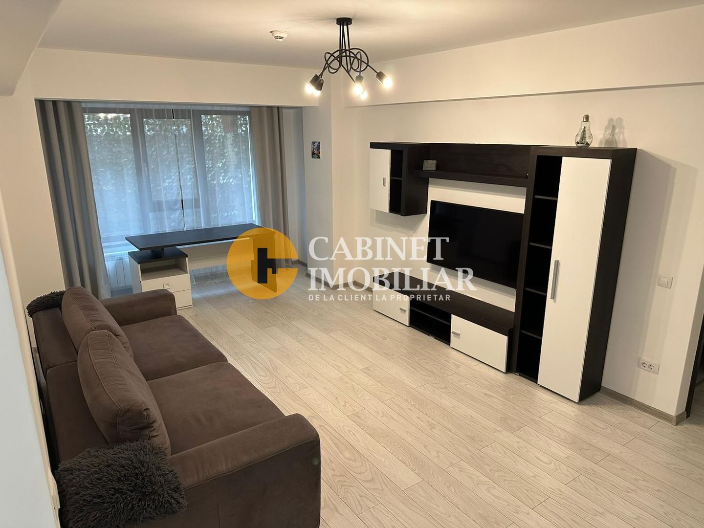 Apartament 2 camere-etaj intermediar- Rond Mall Moldova - Poză 1