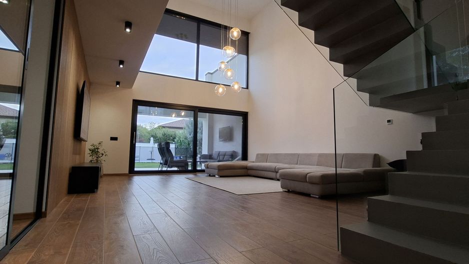 Locuinta individuala exclusivista cu piscina - Dumbravita - Poză 4