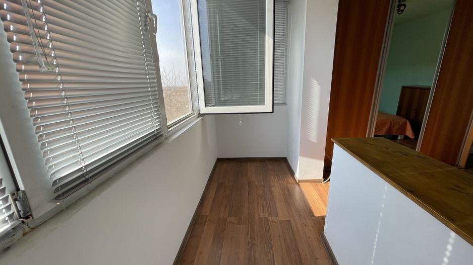 Apartament spațios cu două camere, etajul 4 cu acoperiș. - Poză 22