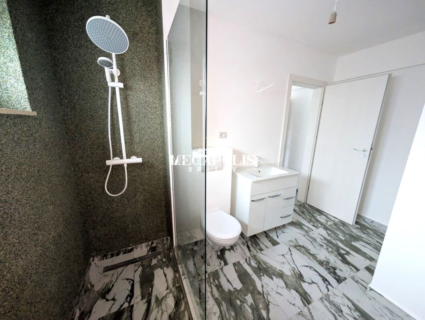 Garsoniera Finisata/ Brasov-Tractorul - Poză 8