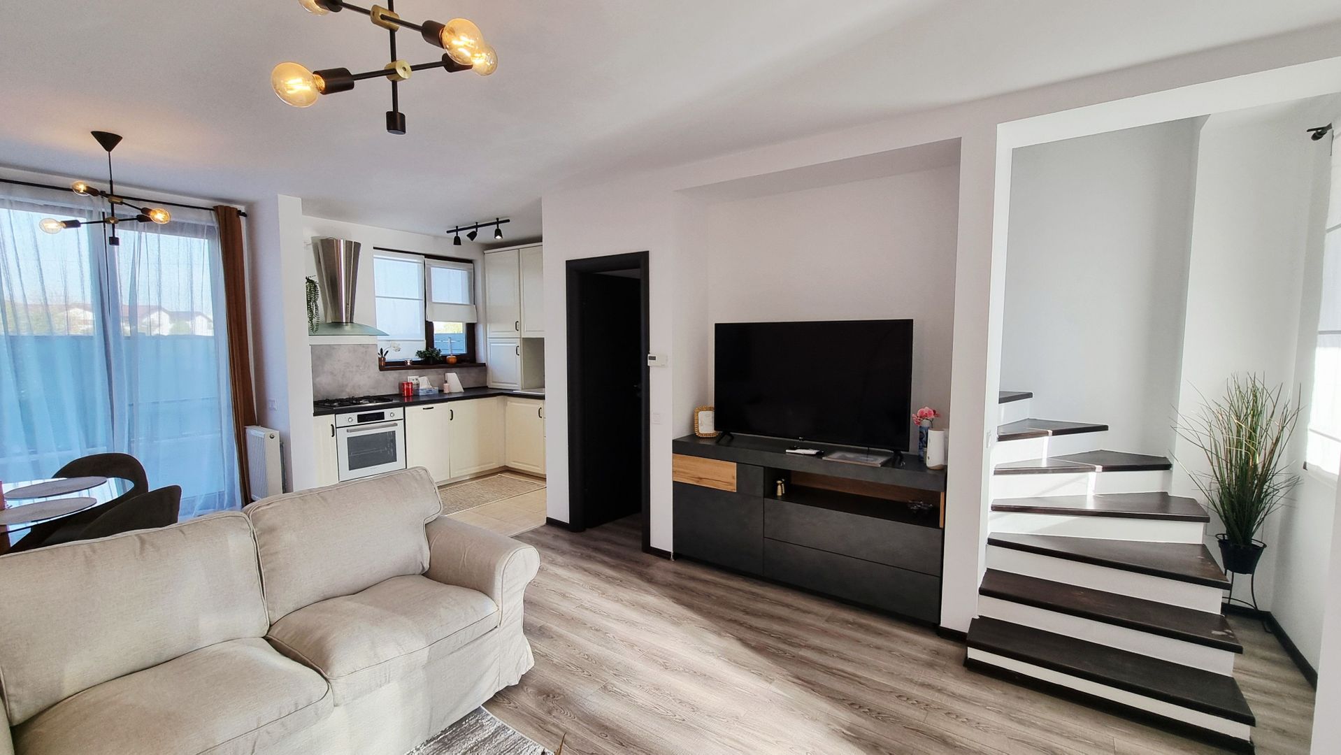 Vilă modernă cu 3 dormitoare | Complex Idrata, Pipera - Poză 2