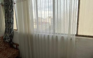 Apartament cu 4 camere de vanzare, Zona Cetate - Poză 9