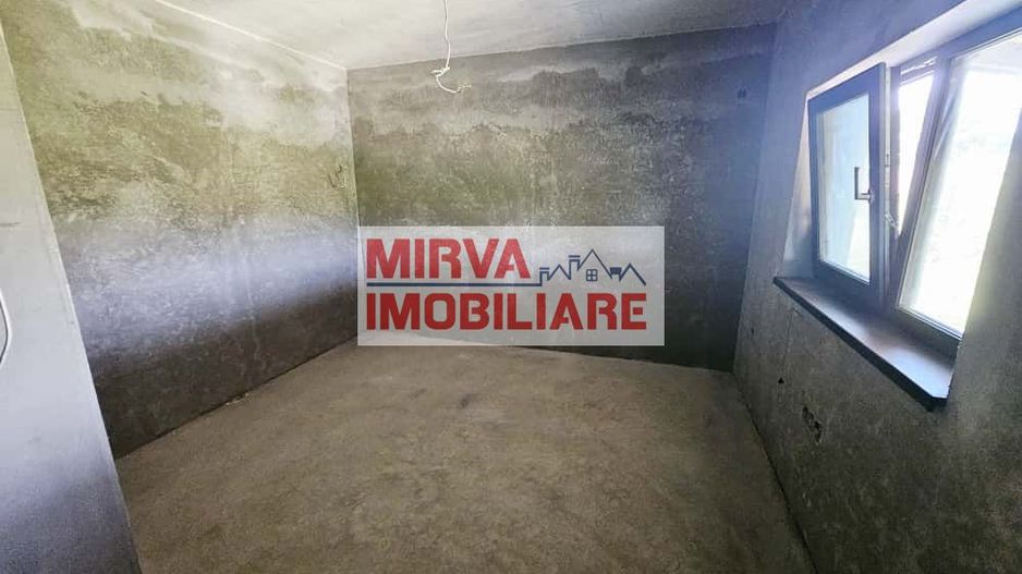 🏡 Vilă luminoasă, 4 camere, cu teren generos – Com. Plopu - Poză 52