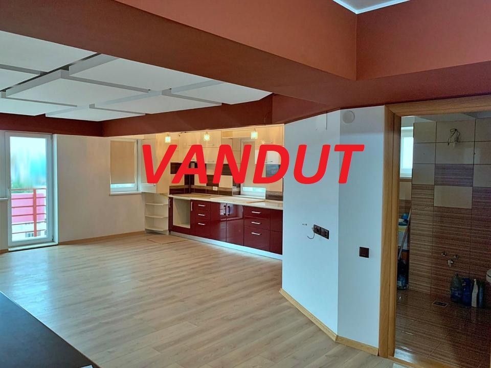 Vanzare Apartament 4 camere zona Gavana - Poză 1