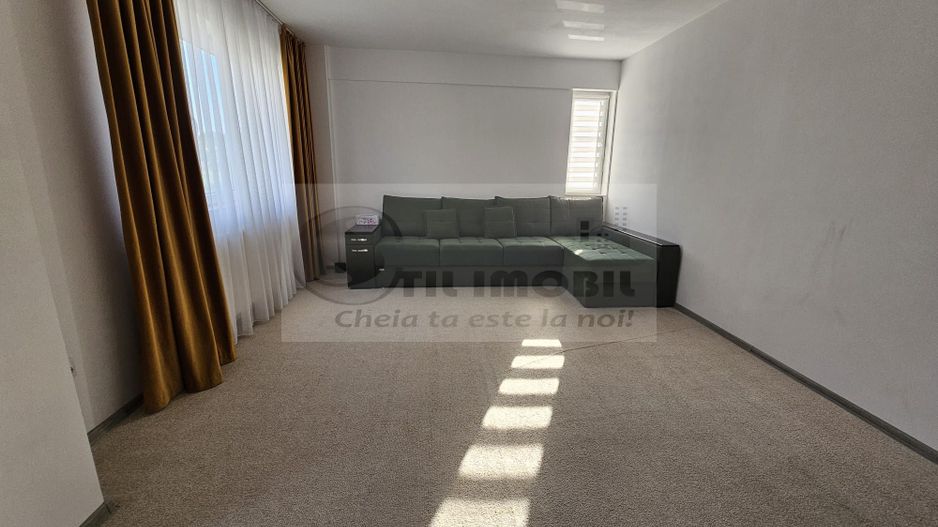 Bucium apartament 3 camere decomandat 145.000 euro - Poză 3