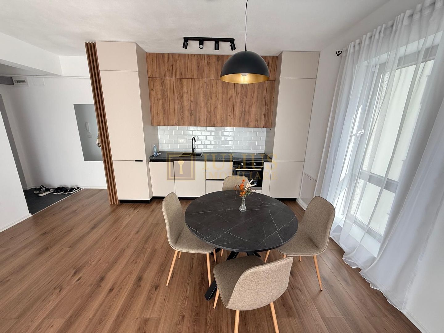 Prima inchiriere| 2 camere| Giroc| loc parcare| - Poză 6