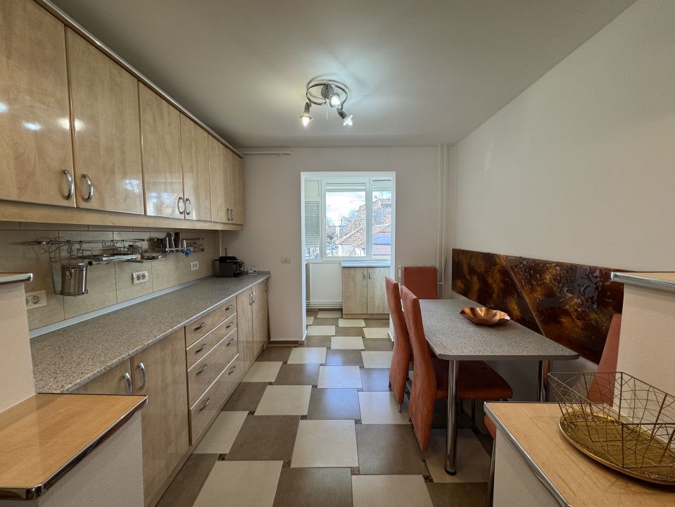 Apartament renovat 2025 | Vox & Iulius la 5 min | Complet utilat | Comision 0 - Poză 8