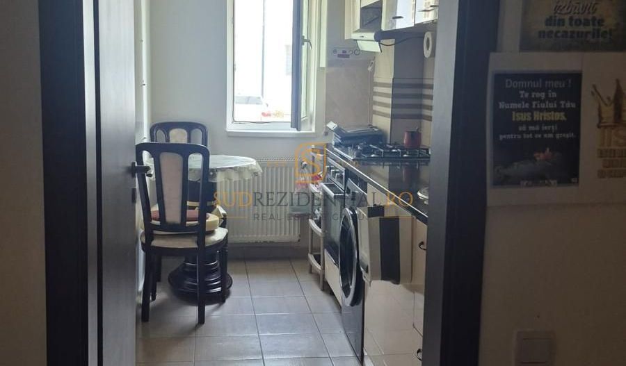 Garsonieră decomandată cu balcon, complet mobilată și utilată - Poză 10