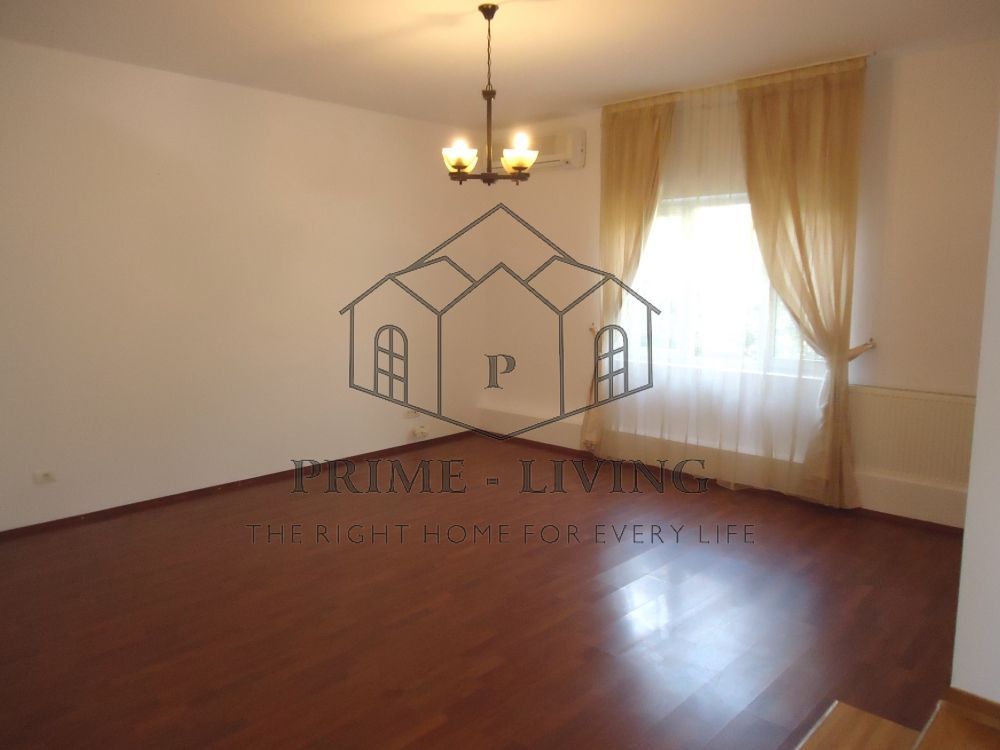 VILA SPATIOASA CU 5 DORMITOARE LA INCHIRIERE IN PIPERA LANGA SCOLI - Poză 5