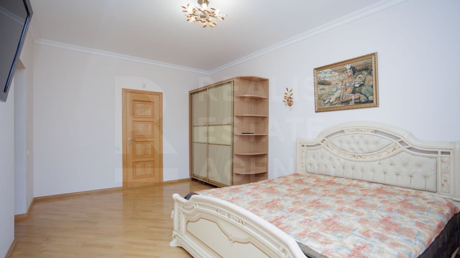 Chirie, casă, 6 camere, Strada Trifan Baltă, Centru - Poză 19