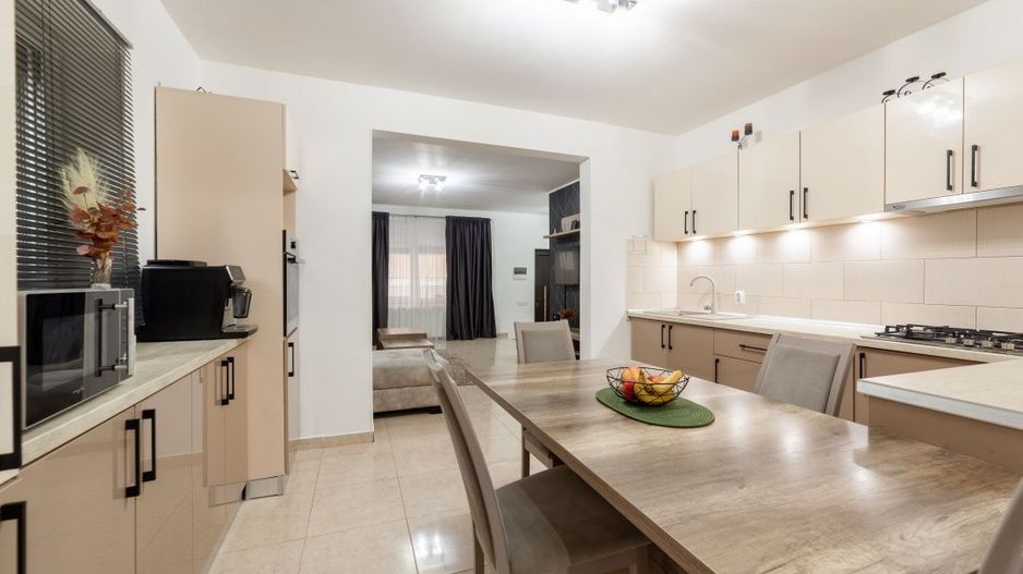 Casa tip duplex - Cartier Trivale - mobilată și utilată parțial - Poză 6