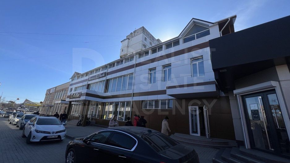 Se oferă spre chirie spațiu comercial, 600 mp, Bălți - Poză 3