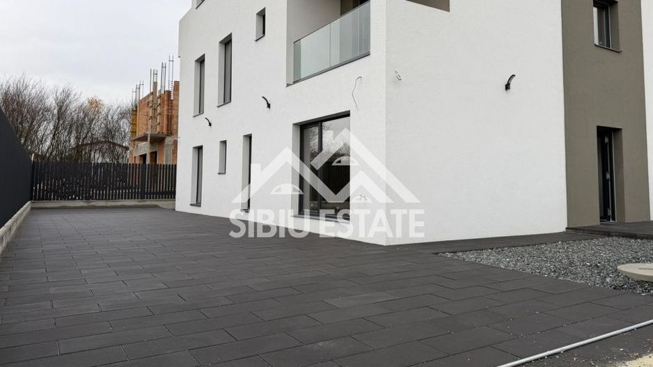 Apartament exclusivist 4 camere, intabulat, 115 mp , Grădină 200 mp , - Poză 21