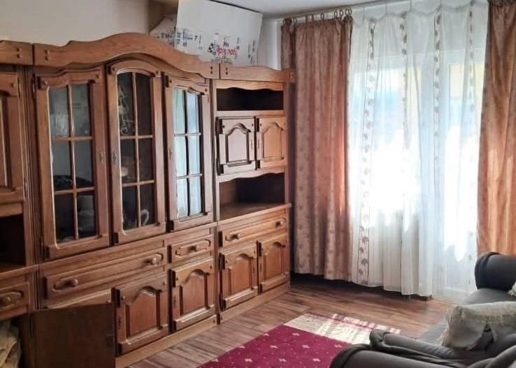 Apartament cu 3 camere de inchiriat in Sebes - Poză 1