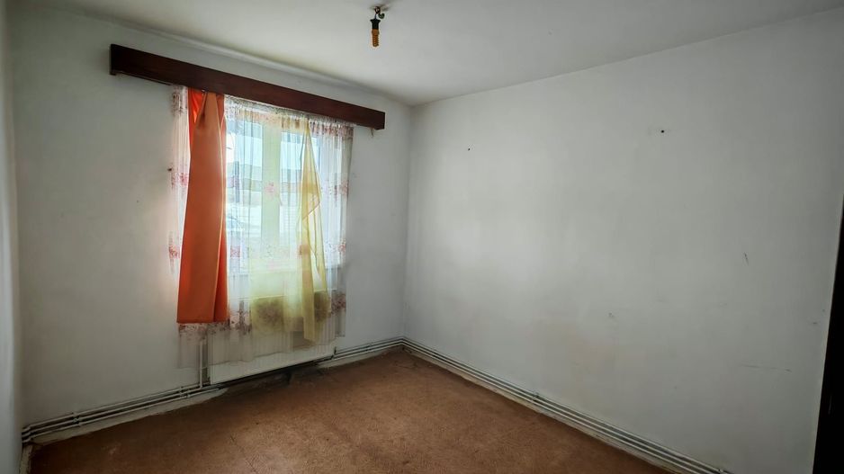 Apartament 2 camere,parter,semidecomandat,zona Coca Cola - Poză 5