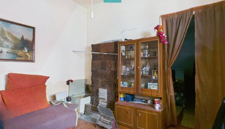 Apartament la curte comună în Aradul Nou