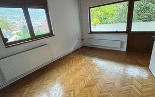 De inchiriat vila cu priveliste spectaculoasa - ideal spatiu comercial - Poză 45