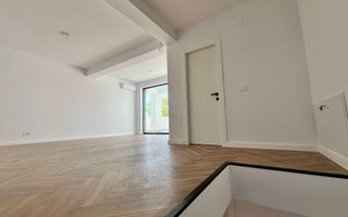 Vilă **6 camere  **451mp // Zona Iancu Nicolae - Poză 14