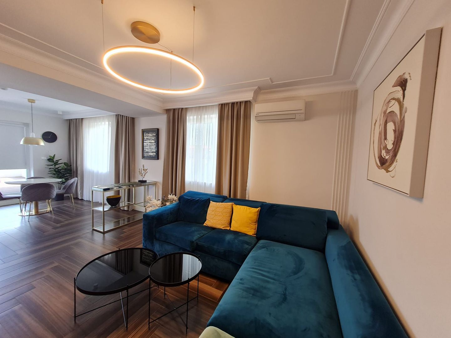 Elegantă și prestanță - Poză 15