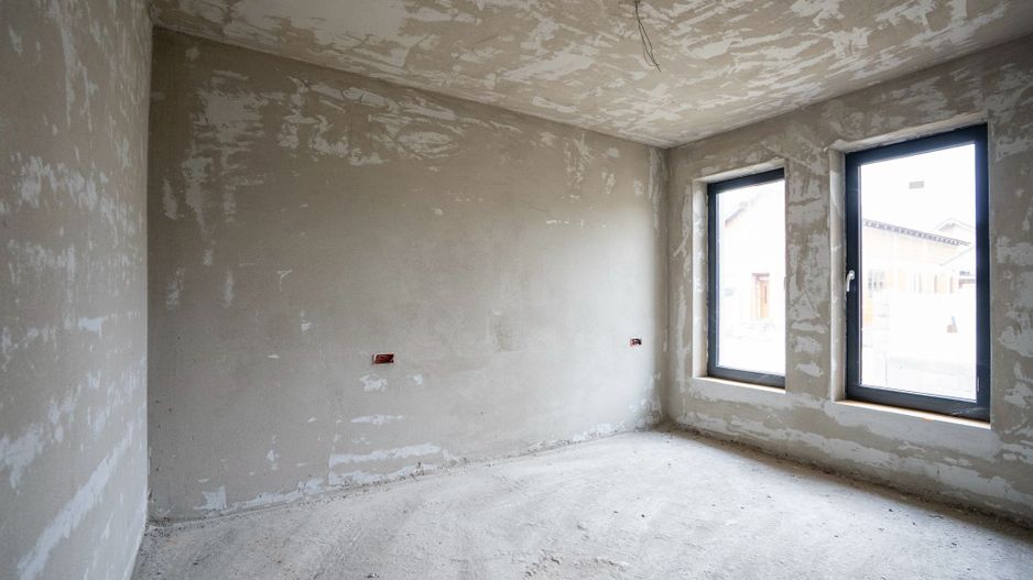 CASA NOUA SEMIFINISATA IN CIHEI CU 3 CAMERE - Poză 6