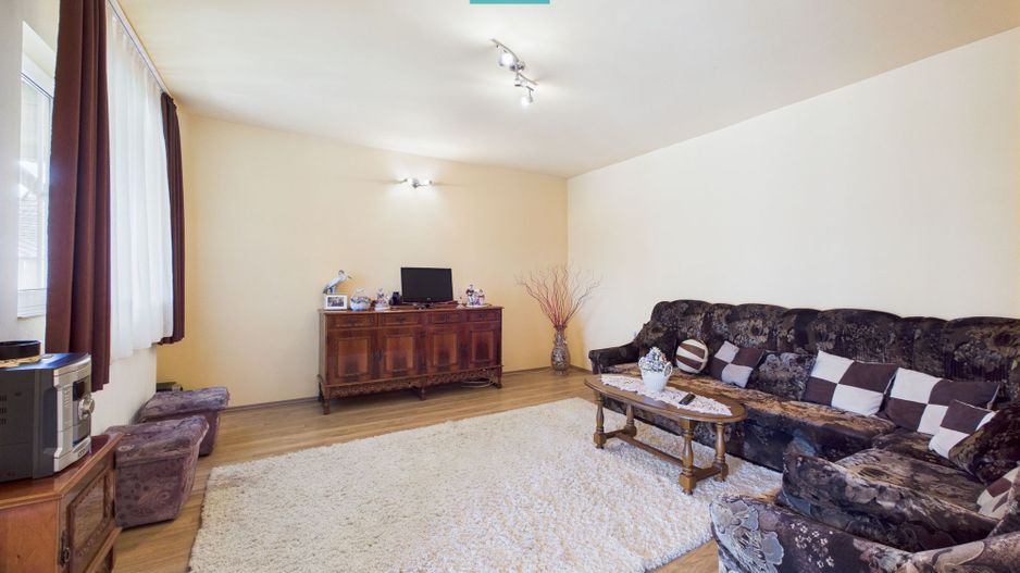 Vilă cochetă 4 camere P+M în Munar - Poză 11