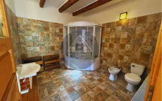 Casa saseasca, de vanzare la Richis - Transilvania - Poză 19