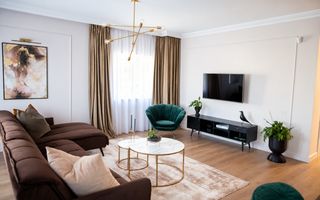 Apartament 3 camere in vila cu 150 mp curte, cartier Andrei Muresanu! - Poză 2