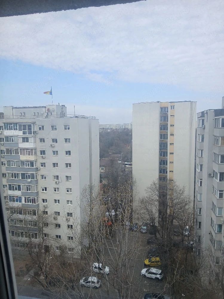 Vând apartament 3 camere, Campia Libertatii - Poză 5