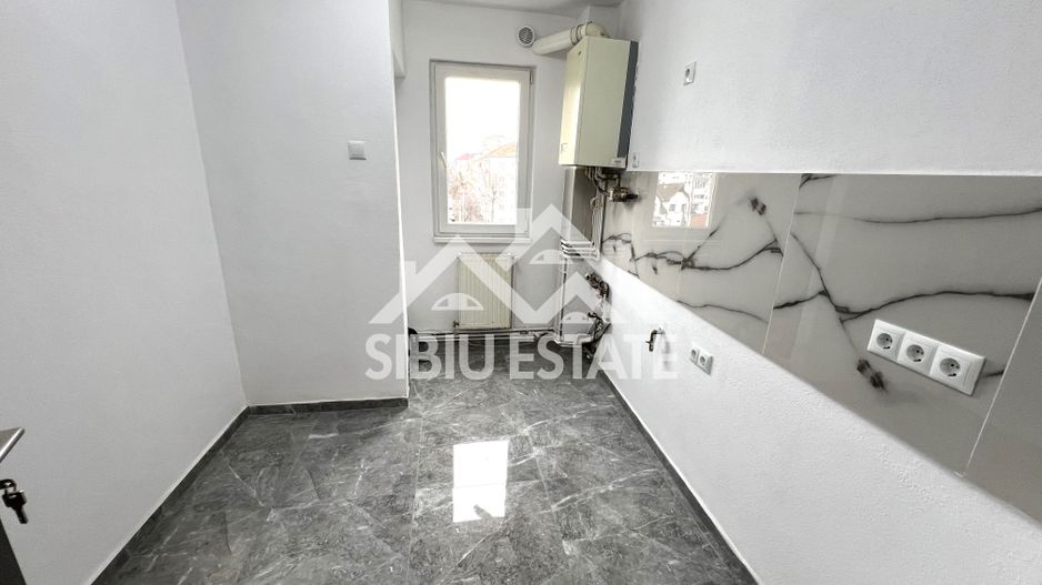 Apartament 2 camere cu balcon, pivnita Sibiu, scoala 9 - Poză 3
