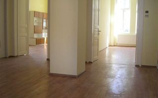 Apartament cu 4 camere, semidecomandat, in zona Marty Horea! - Poză 4