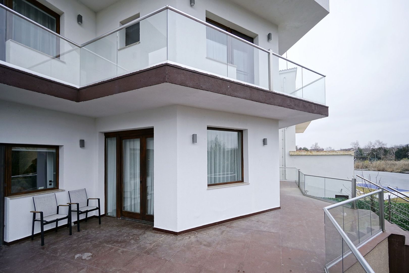 👉 Vilă spectaculoasă pe lac – Ghermănești | 573 mp | Terasă, ponton, - Poză 6