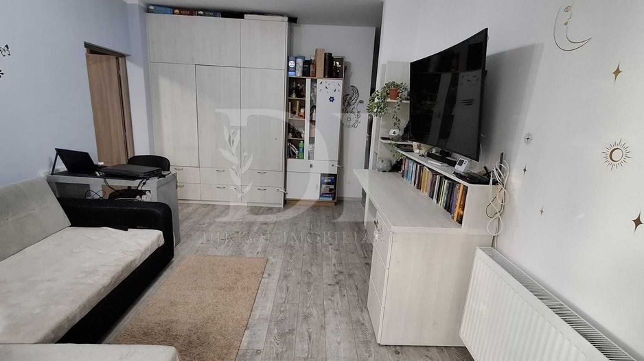 Apartament la cheie / decomandat / Zona Parcul Poligon - Poză 2