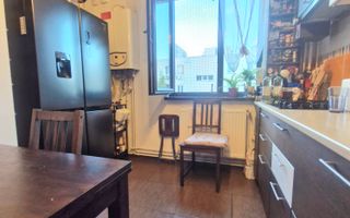 4 Camere // Metrou // Centrală Proprie - Poză 10